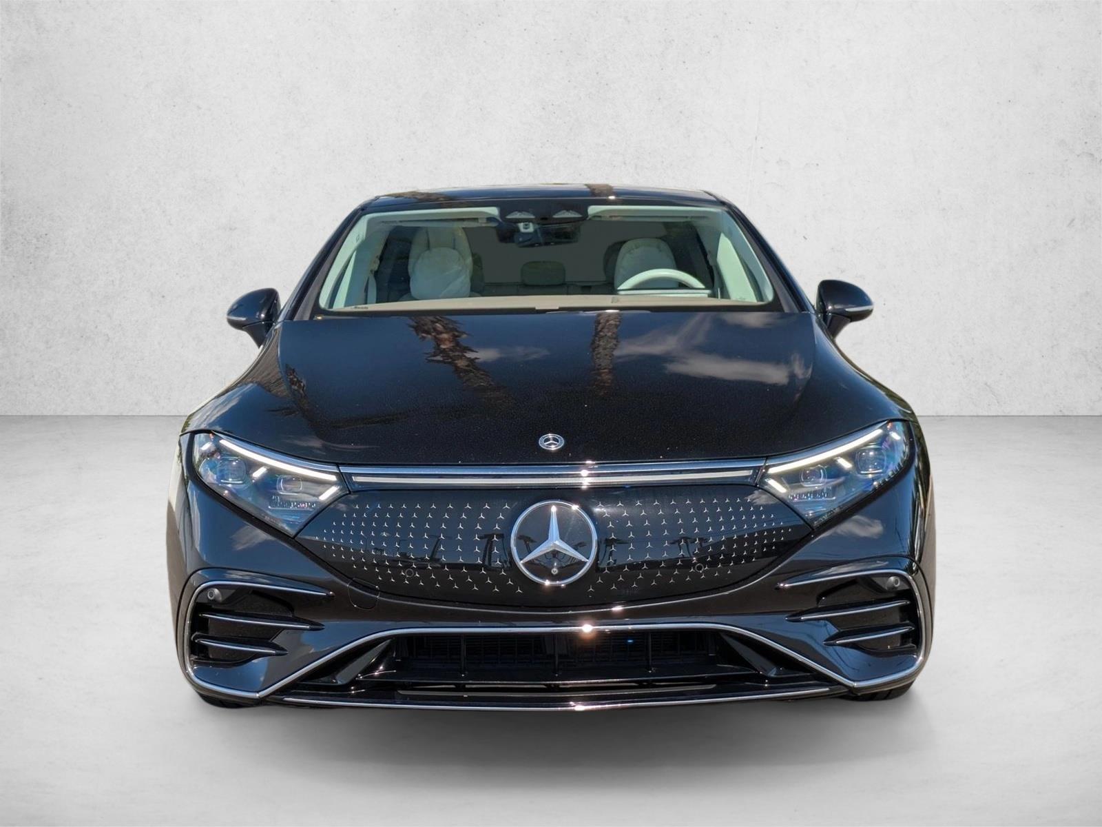 2022 Mercedes Benz EQS Sedan 450 photo 2