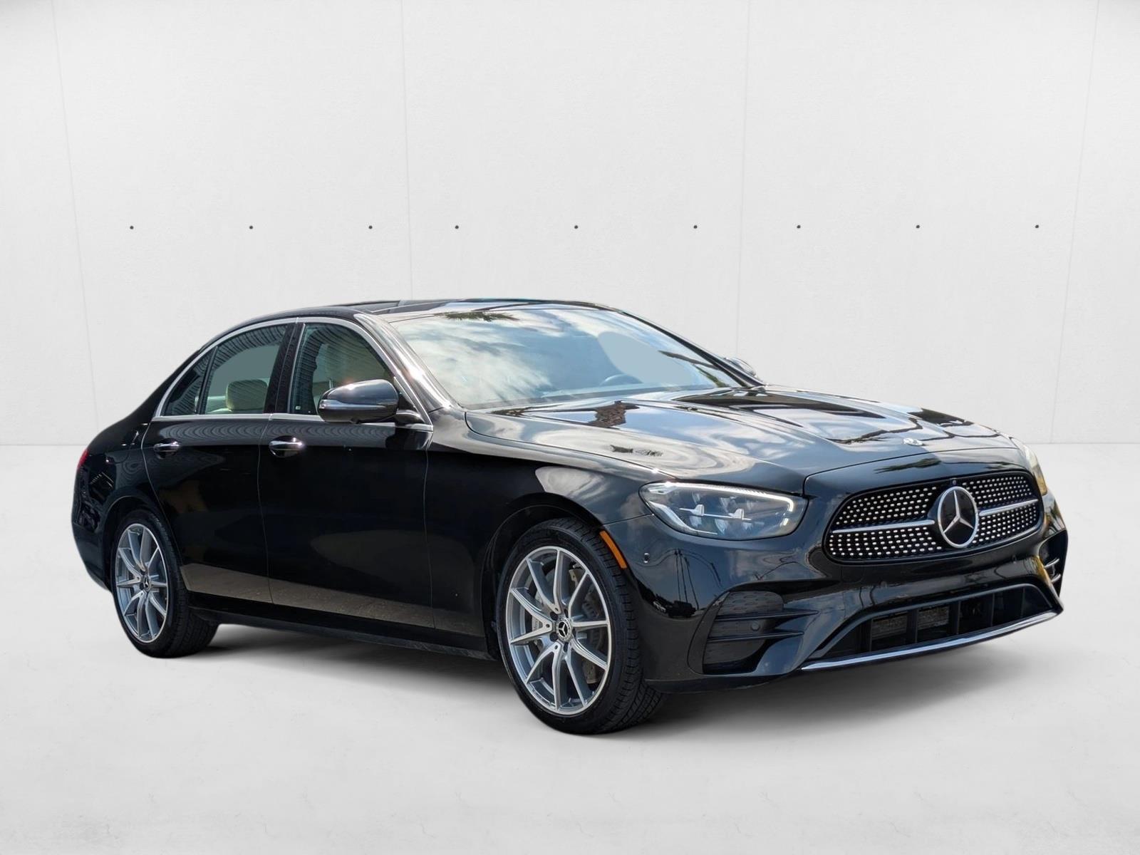 2023 Mercedes Benz E 450 4MATIC Sedan photo 3