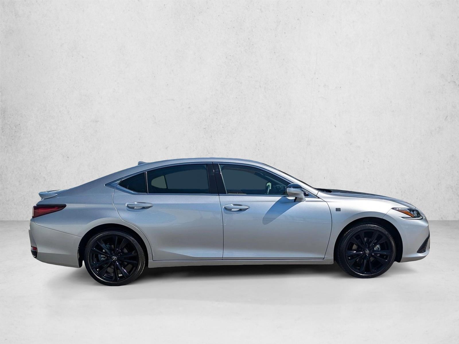2025 Lexus ES Base photo 4