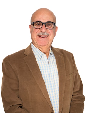 Staff member Nick Salama from ID_7660c1ce290f