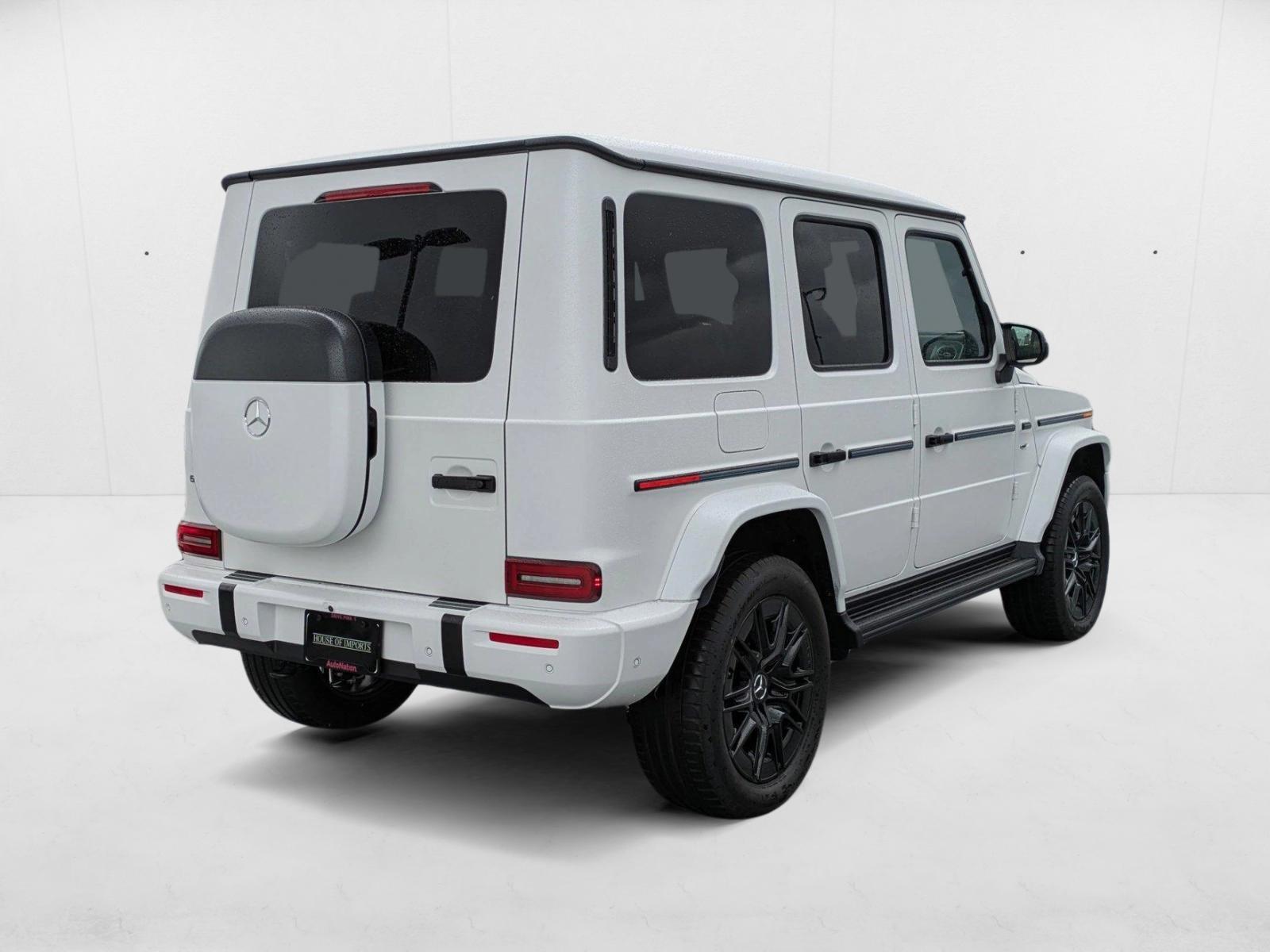 2025 Mercedes Benz G photo 2