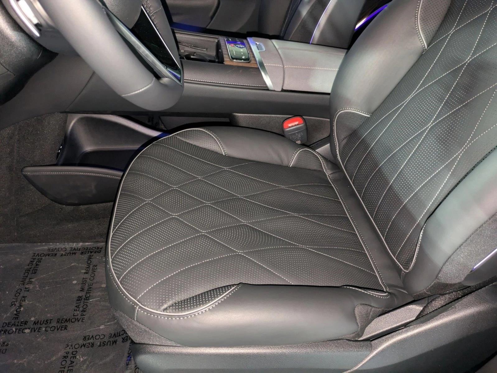2026 Mercedes Benz EQS SUV 580 4MATIC photo 4