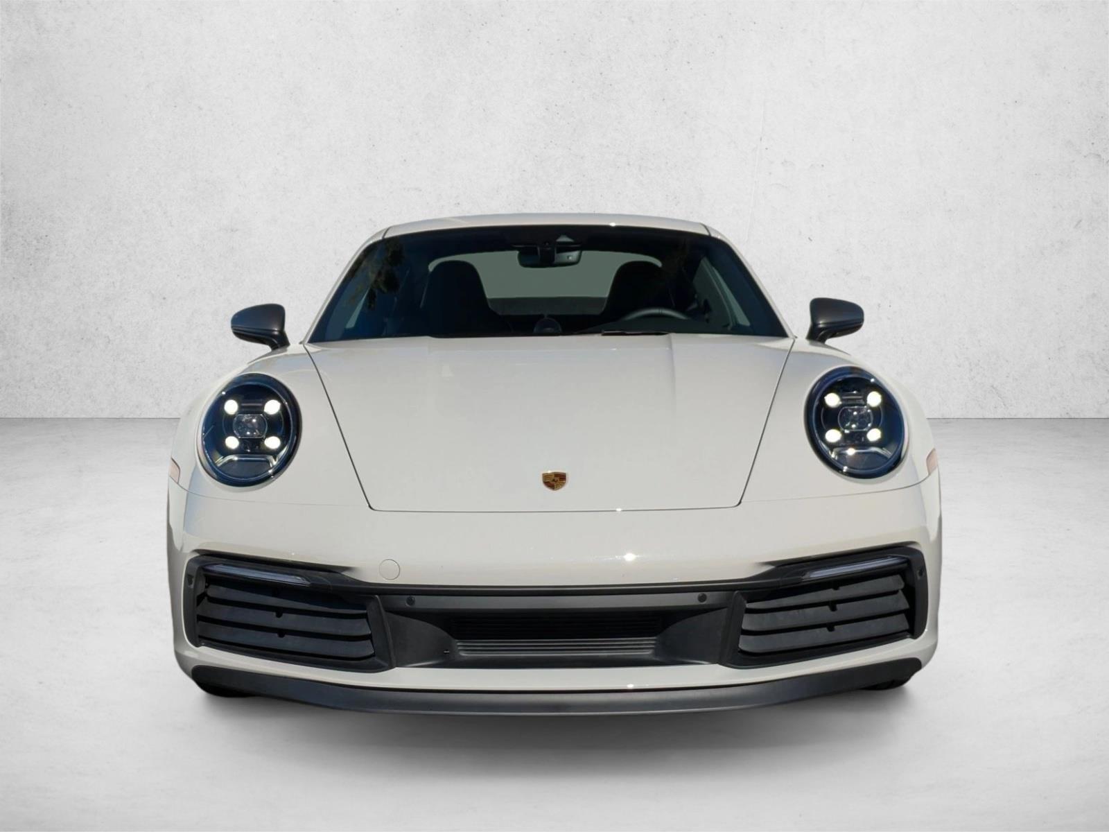 2024 Porsche 911 T 4 photo 2