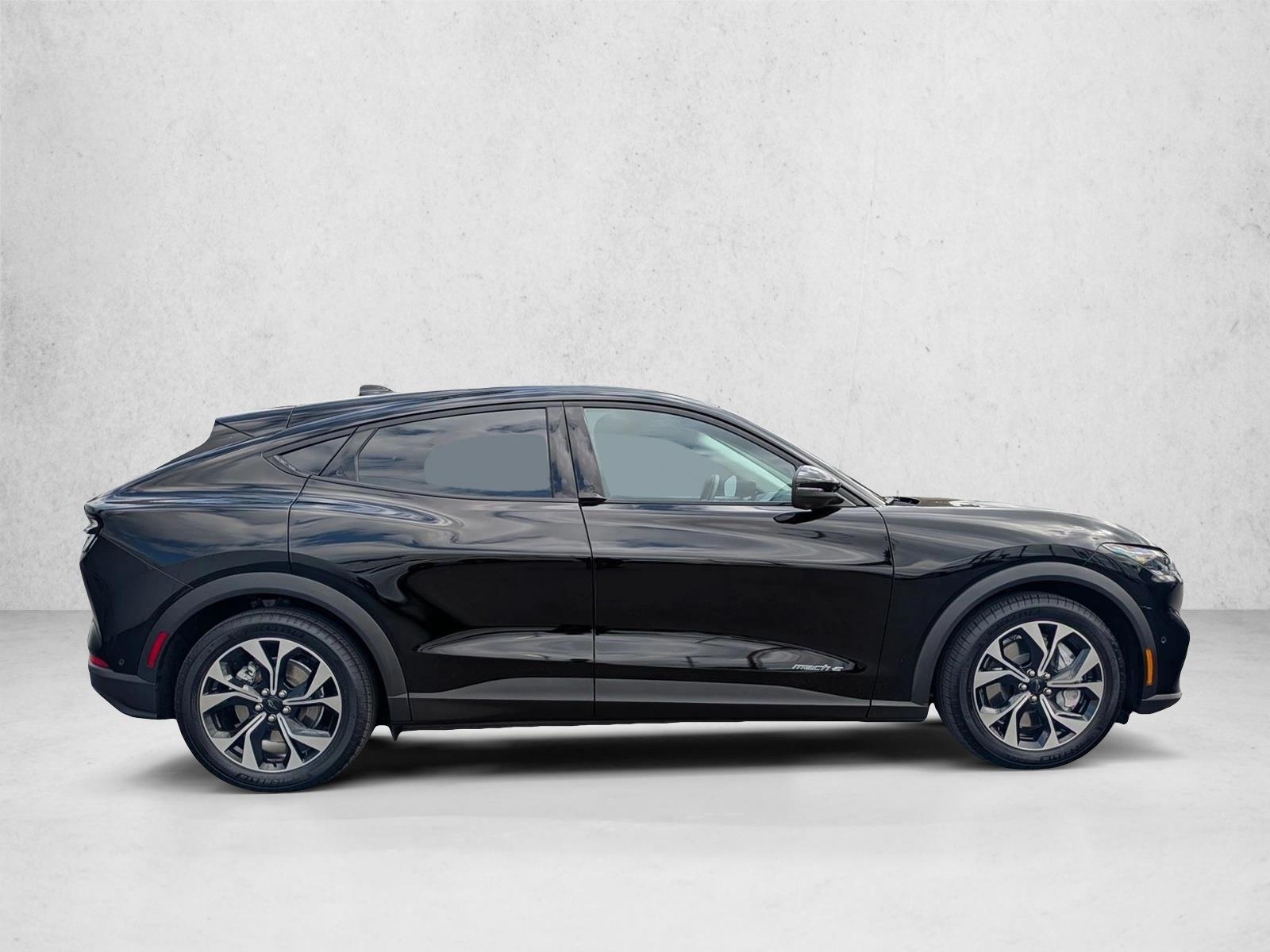 2024 Ford Mustang Mach-E Select photo 4