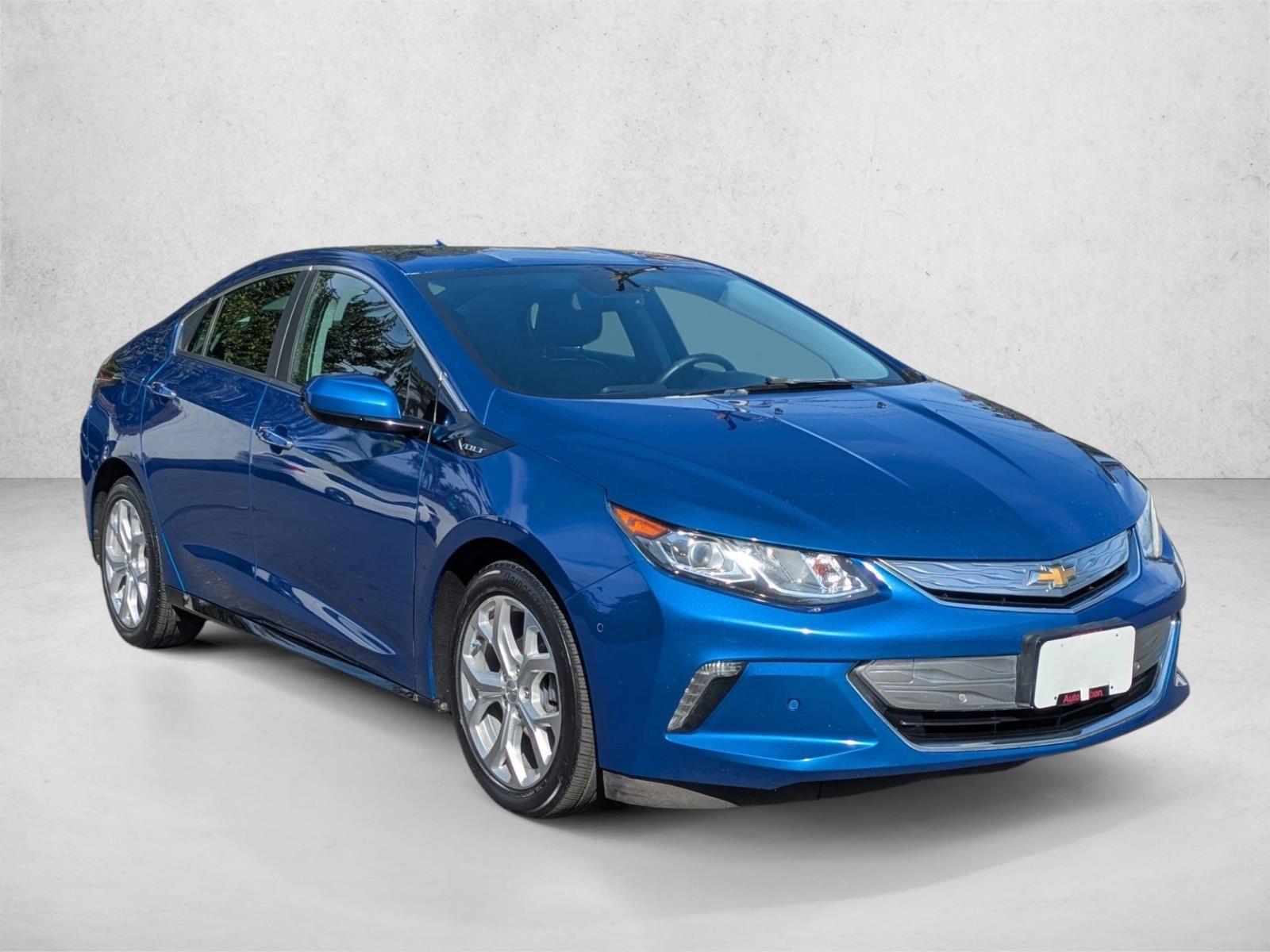 2016 Chevrolet Volt Premier photo 3