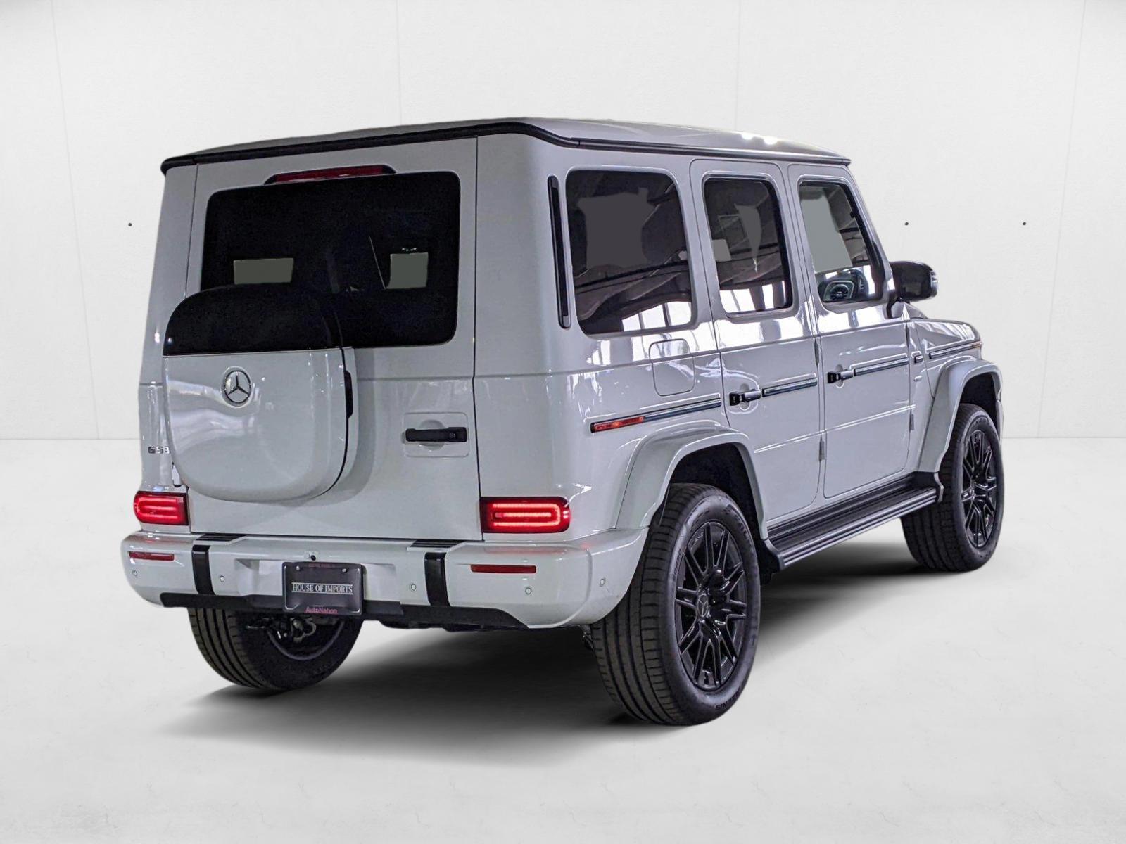 2025 Mercedes Benz G photo 2