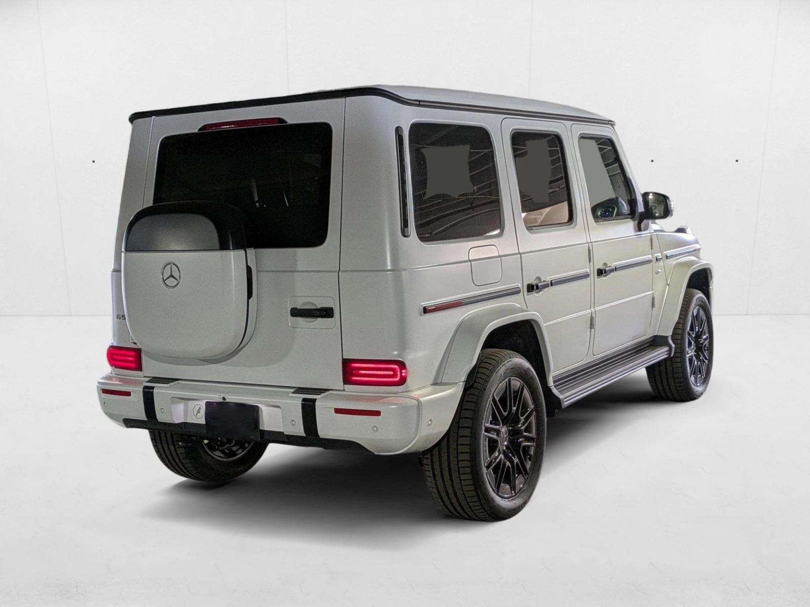 2025 Mercedes Benz G photo 2