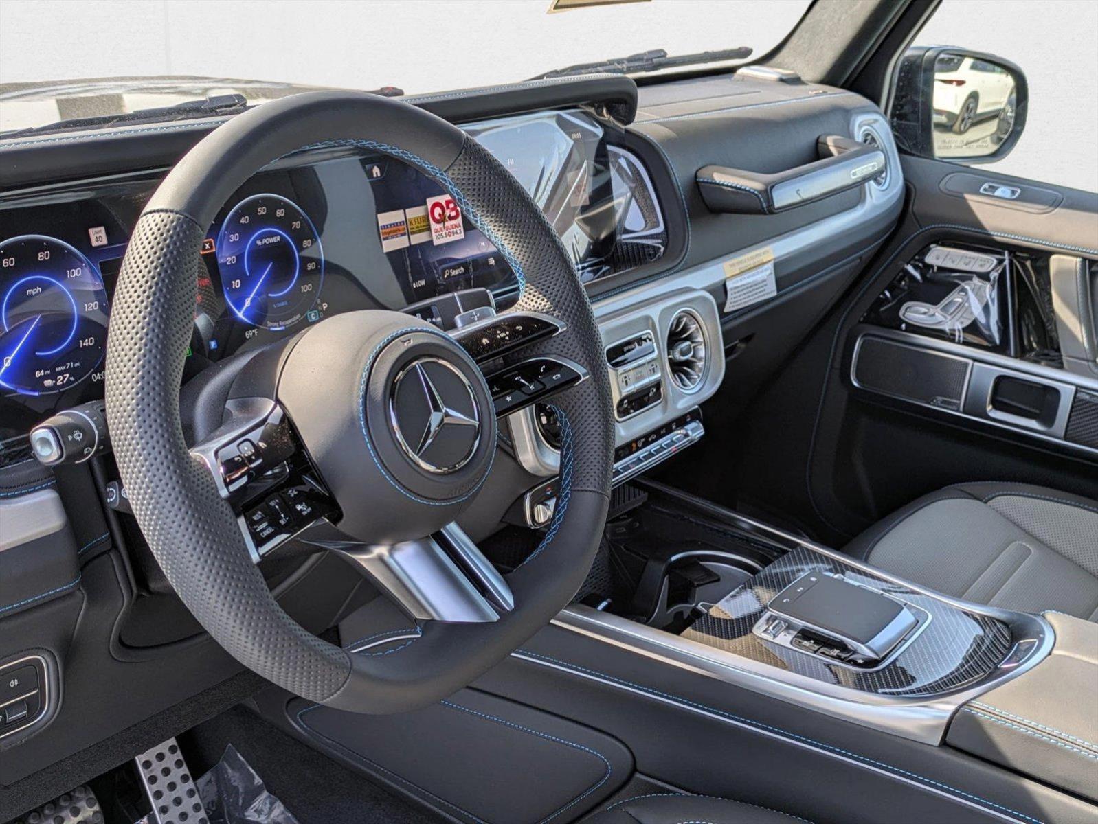 2025 Mercedes Benz G photo 3