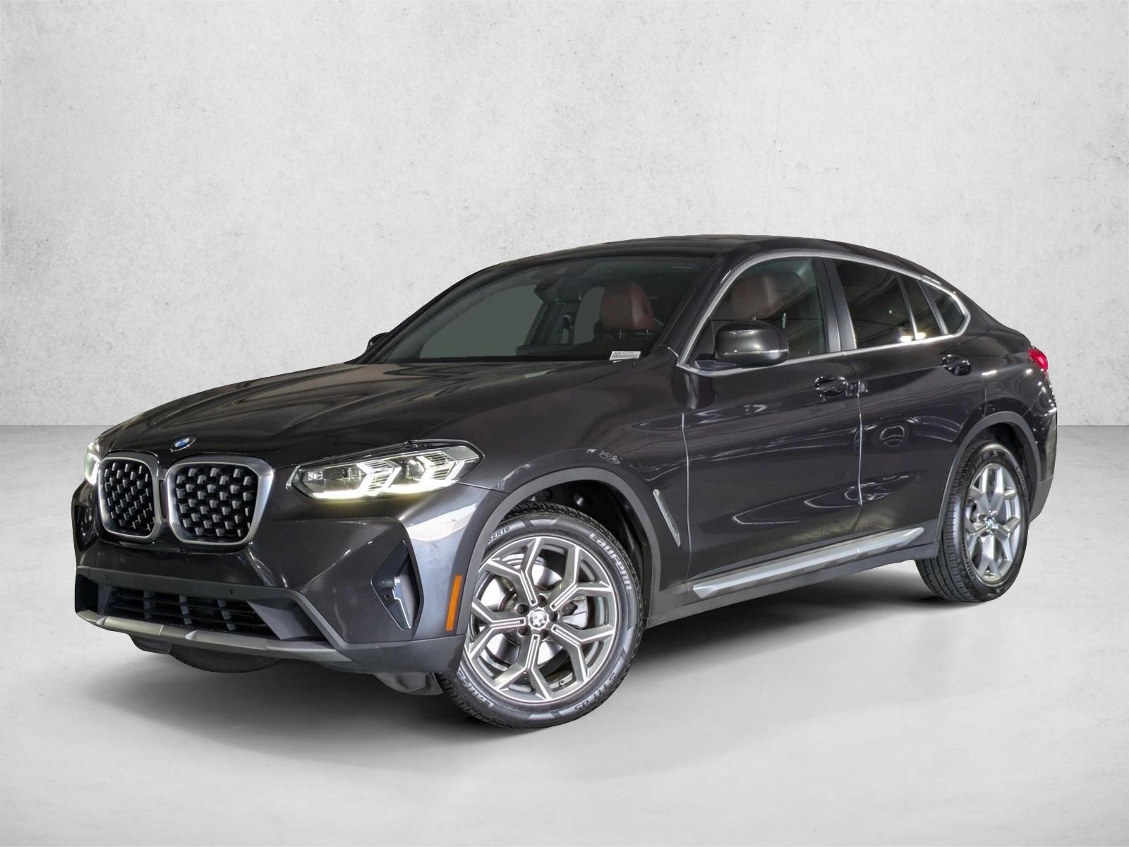2022 BMW X4 xDrive30i's photo