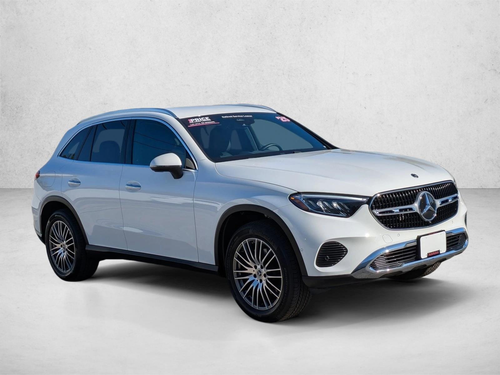 2025 Mercedes Benz GLC 300 photo 3