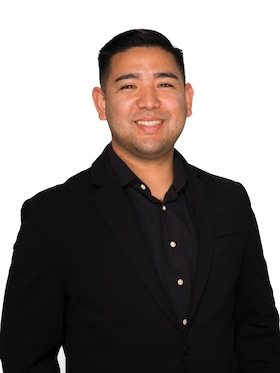 Staff member Gary Morones from ID_7660c1ce290f