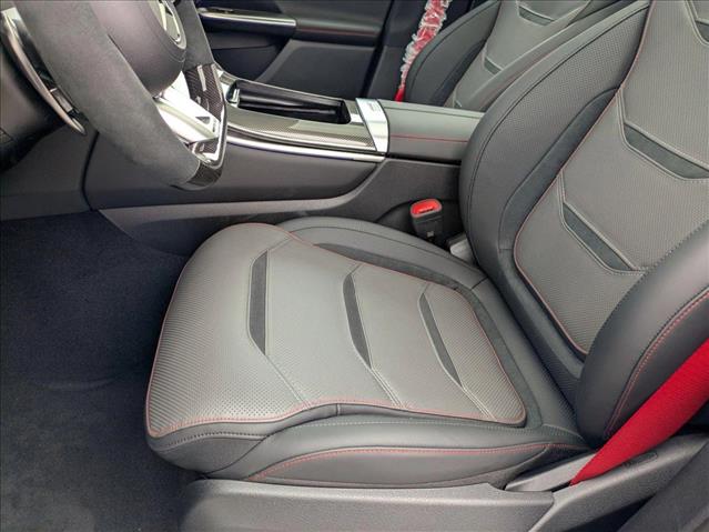 2025 Mercedes Benz GLC AMG 63 S E PERFORMANCE 4MATIC photo 4