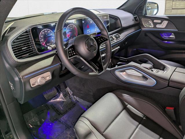 2025 Mercedes Benz GLS 450 4MATIC photo 3