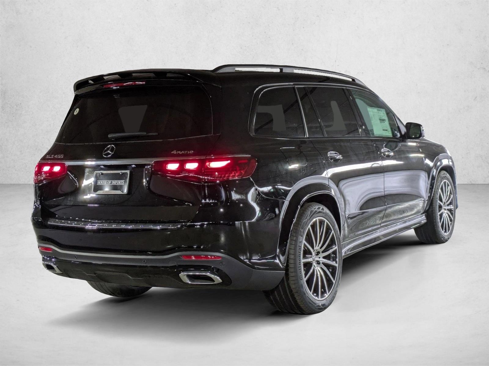 2026 Mercedes Benz GLS 450 4MATIC photo 2