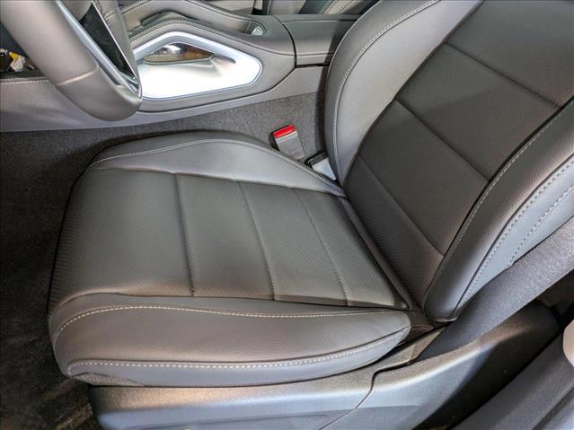 2025 Mercedes Benz GLE 350 4MATIC photo 4