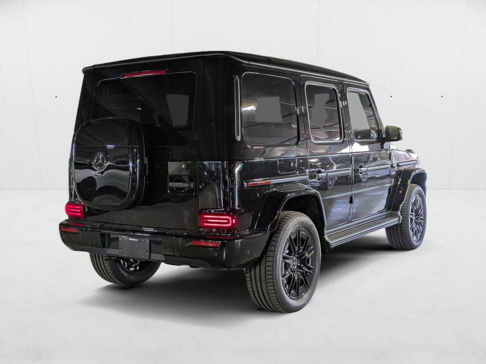 2025 Mercedes Benz G photo 2