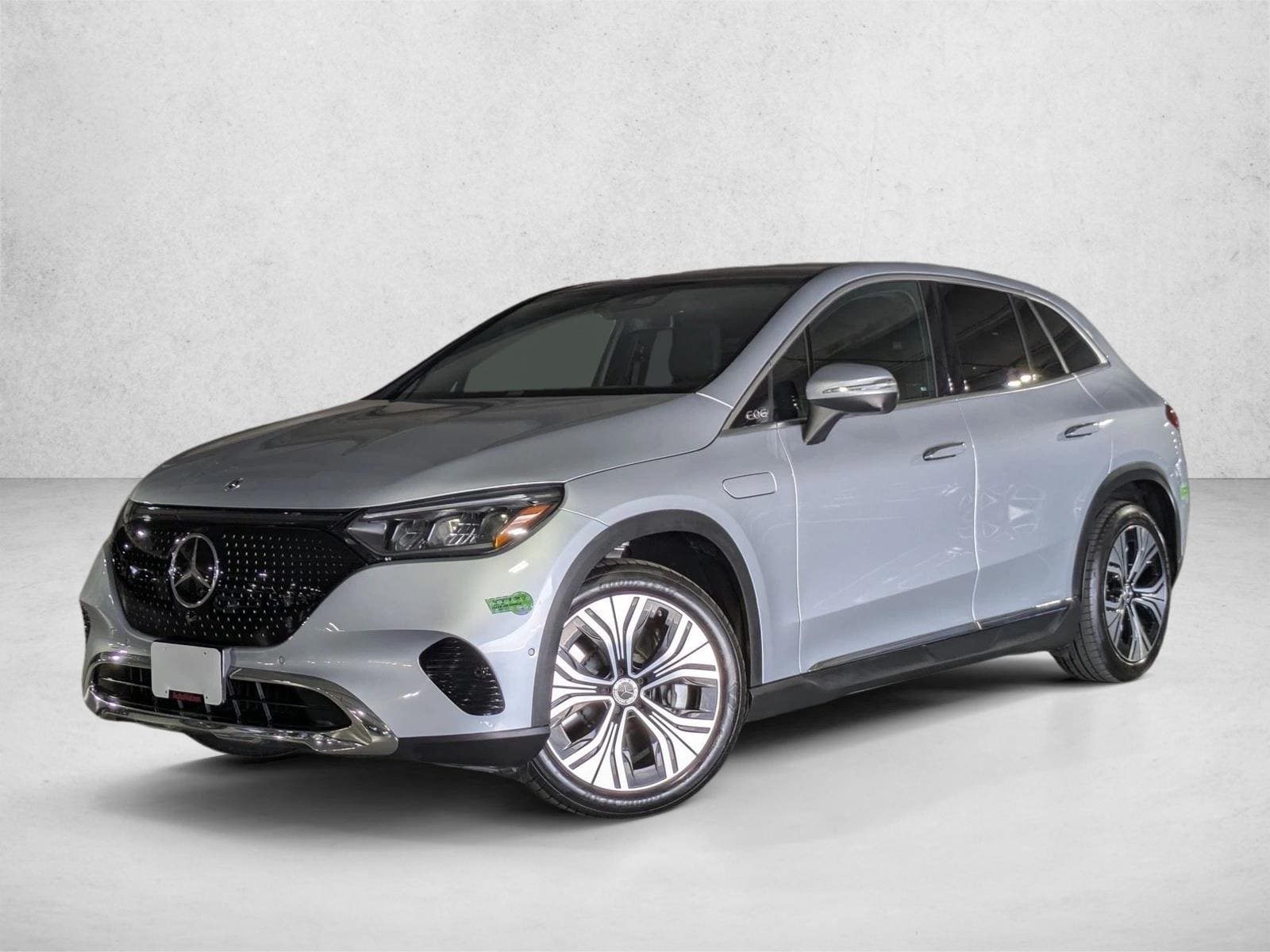 2023 Mercedes-Benz EQE SUV EQE 350's photo