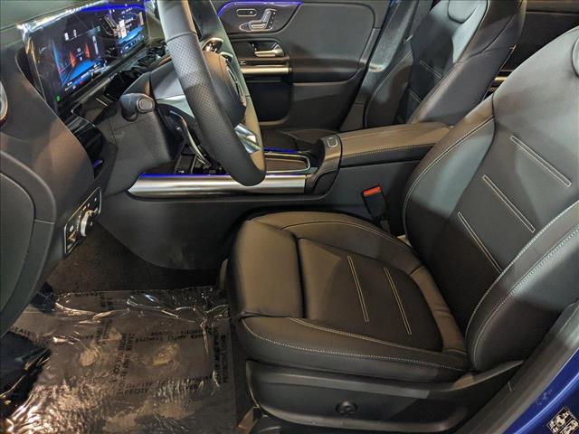 2025 Mercedes Benz GLA AMG 35 4MATIC photo 4