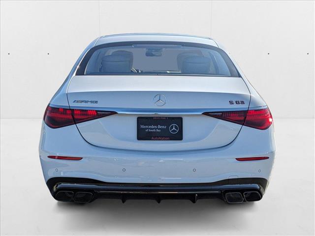 2025 Mercedes Benz S AMG 63 4MATIC photo 4