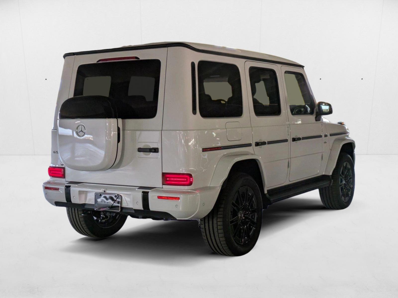 2025 Mercedes Benz G photo 2