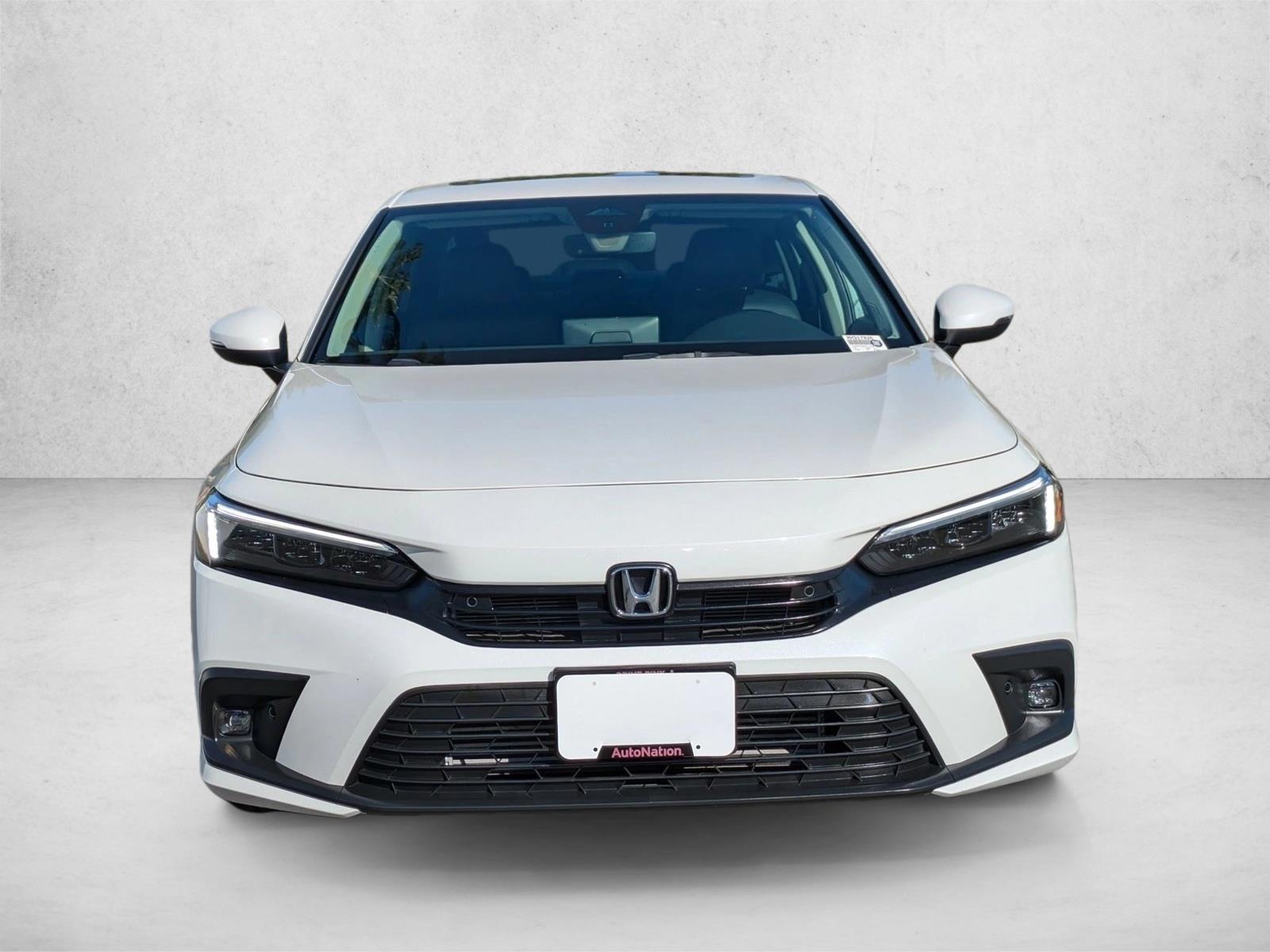 2024 Honda Civic Touring photo 2