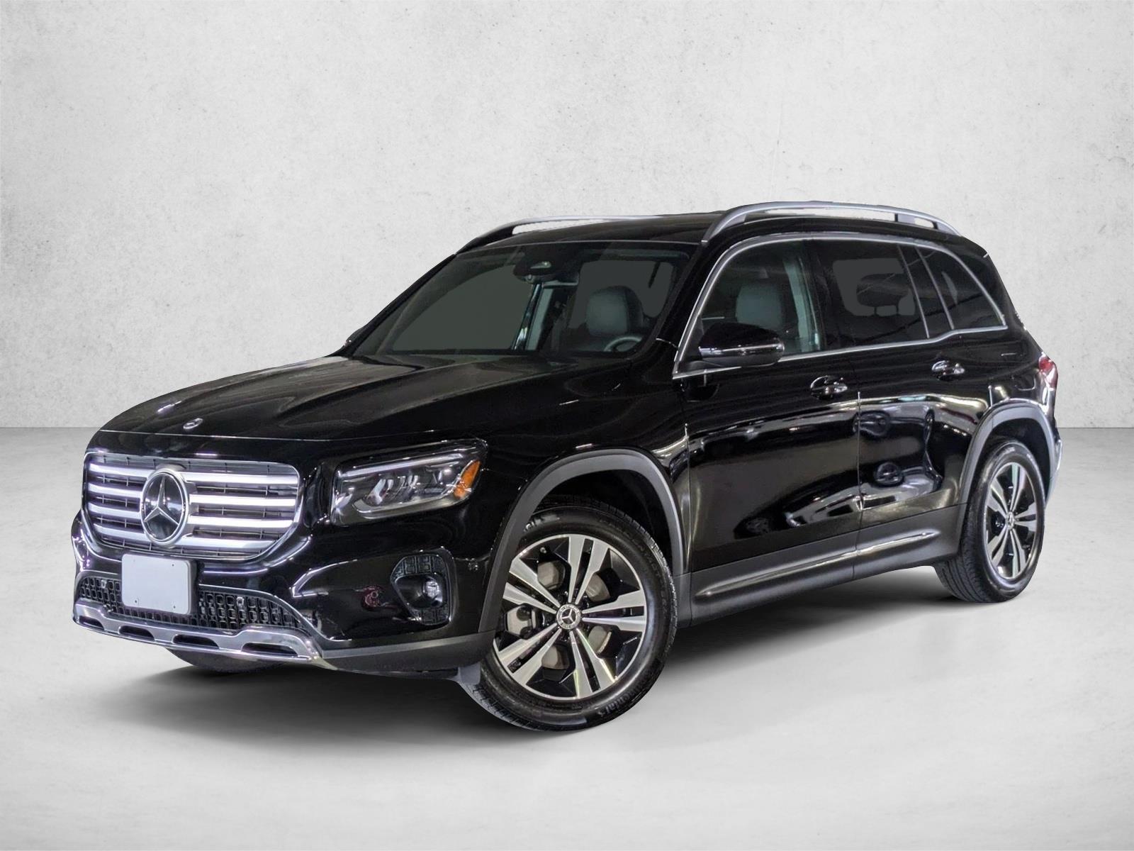 2025 Mercedes-Benz GLB GLB 250 4MATIC's photo