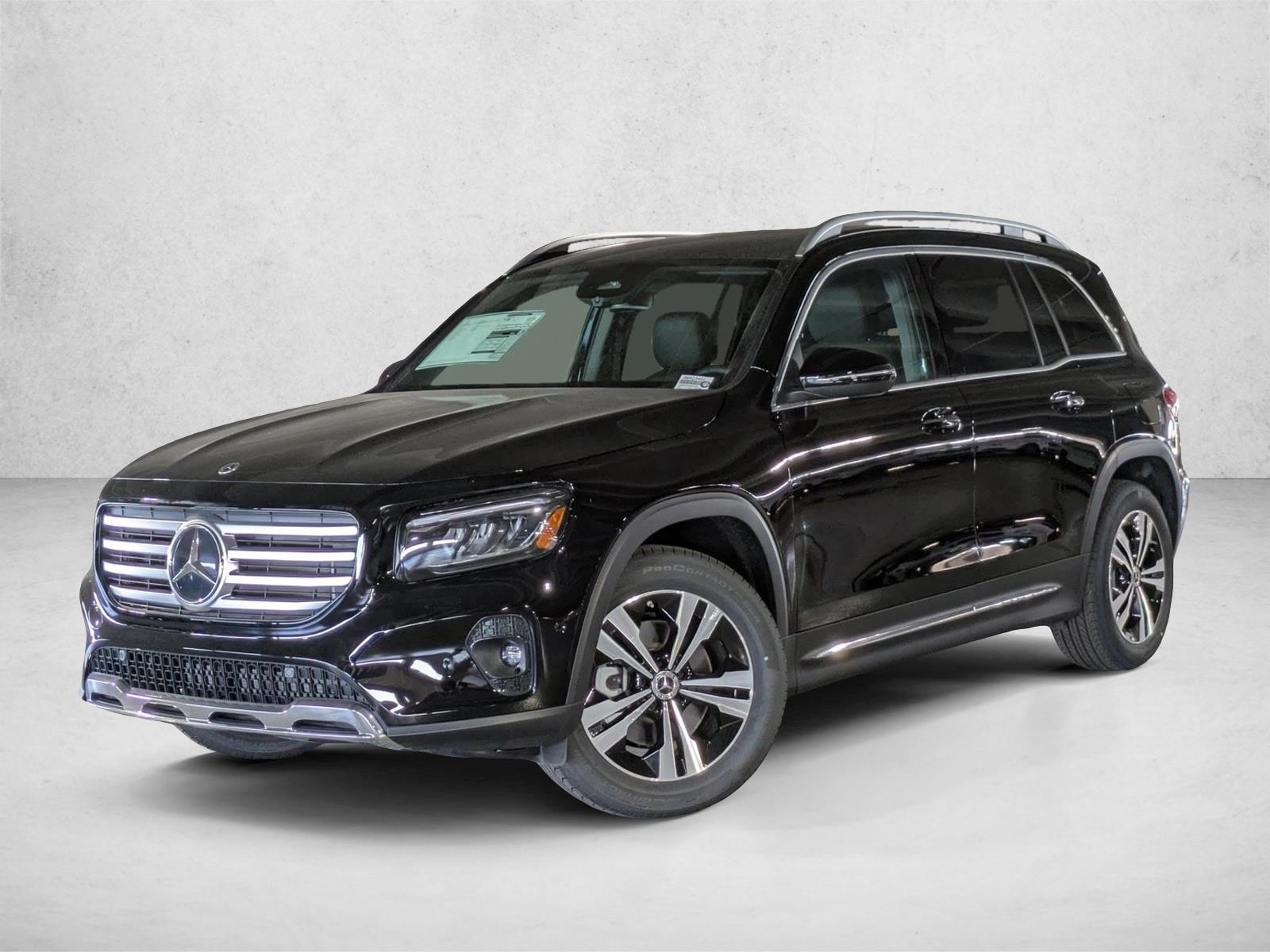 2025 Mercedes-Benz GLB Base's photo