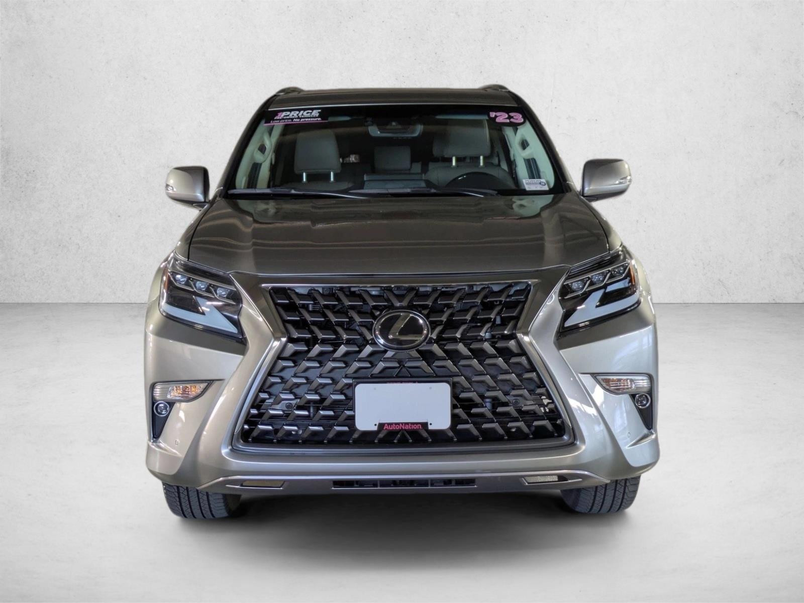 2023 Lexus GX Premium photo 2
