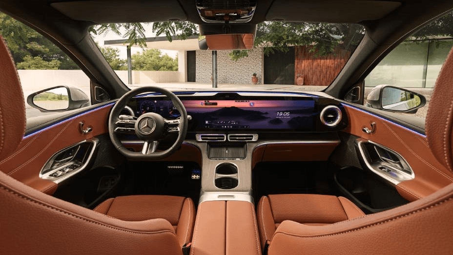 Interior shot of the Mercedes-Benz GLC GLC 400 4MATIC® Electric SUV