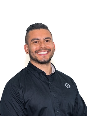 Staff member Miguel Velasquez from ID_87de37b99d9d