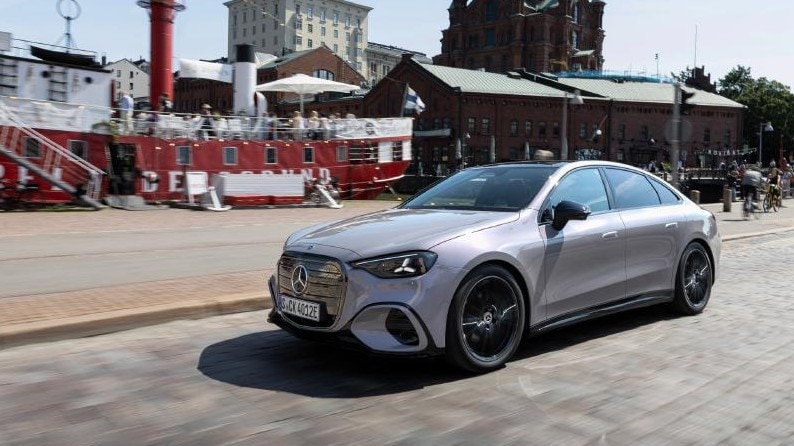 Mercedes-Benz C-Class in Miami Silver Metallic