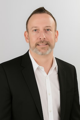 Staff member Kevin Oliff from ID_e4cdb116c209