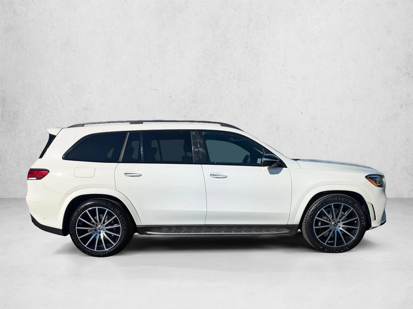2022 Mercedes Benz GLS 450 4MATIC photo 4
