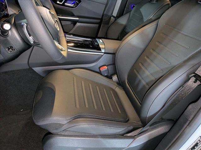 2025 Mercedes Benz GLC 300 AMG photo 4
