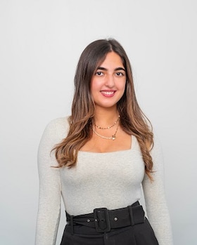 Staff member Mahrou Nia from ID_7660c1ce290f