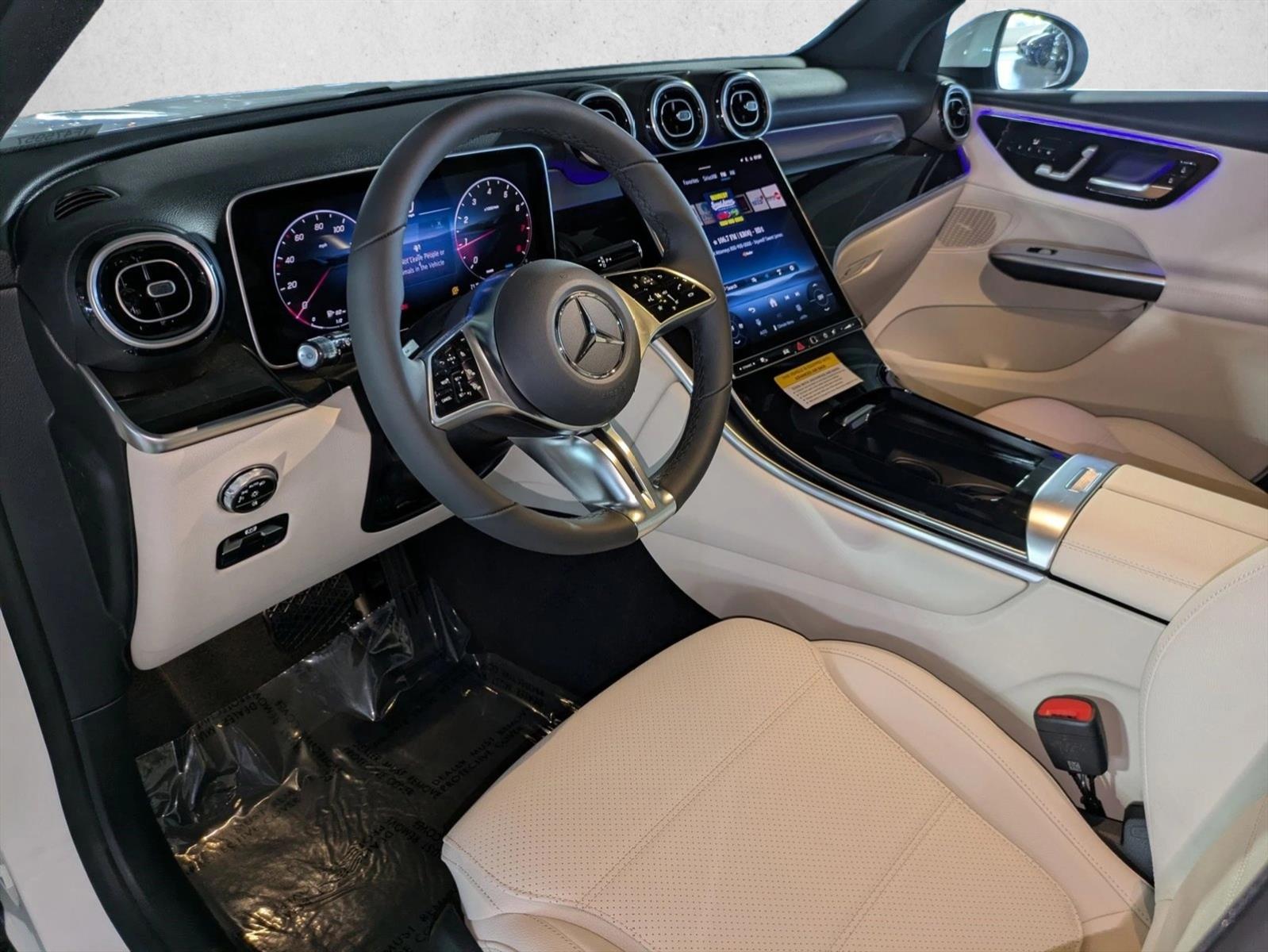 2026 Mercedes Benz GLC 300 photo 3