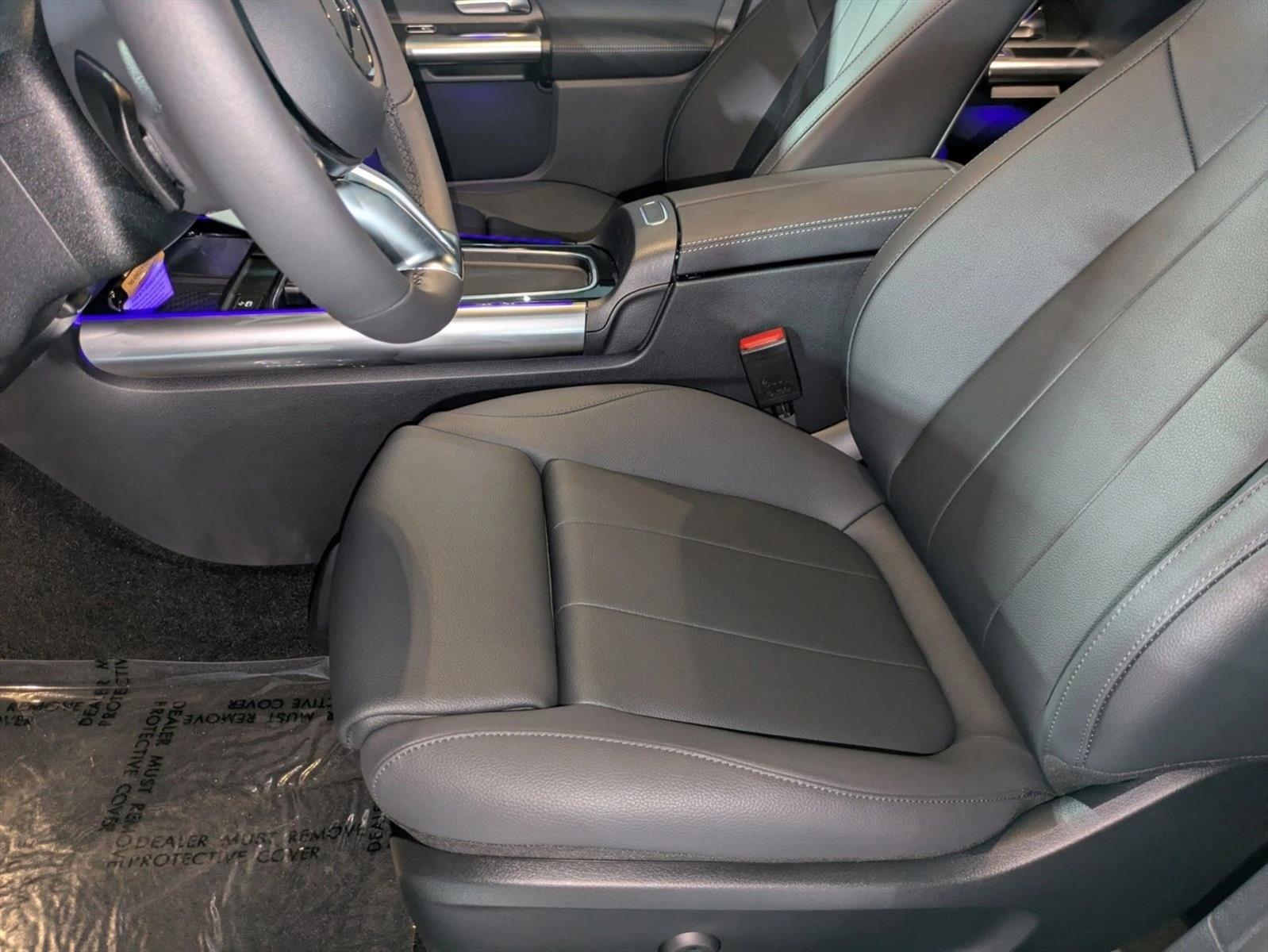 2026 Mercedes Benz GLA 250 photo 2