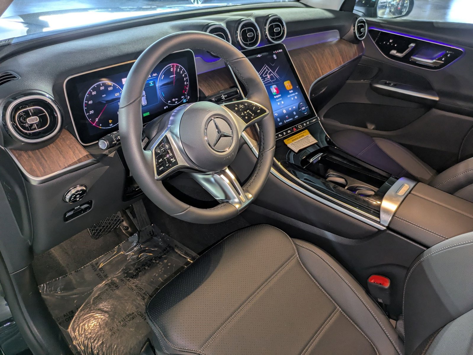 2026 Mercedes Benz GLC 350e 4MATIC photo 3
