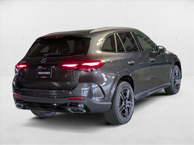 2025 Mercedes Benz GLC 300 AMG photo 2