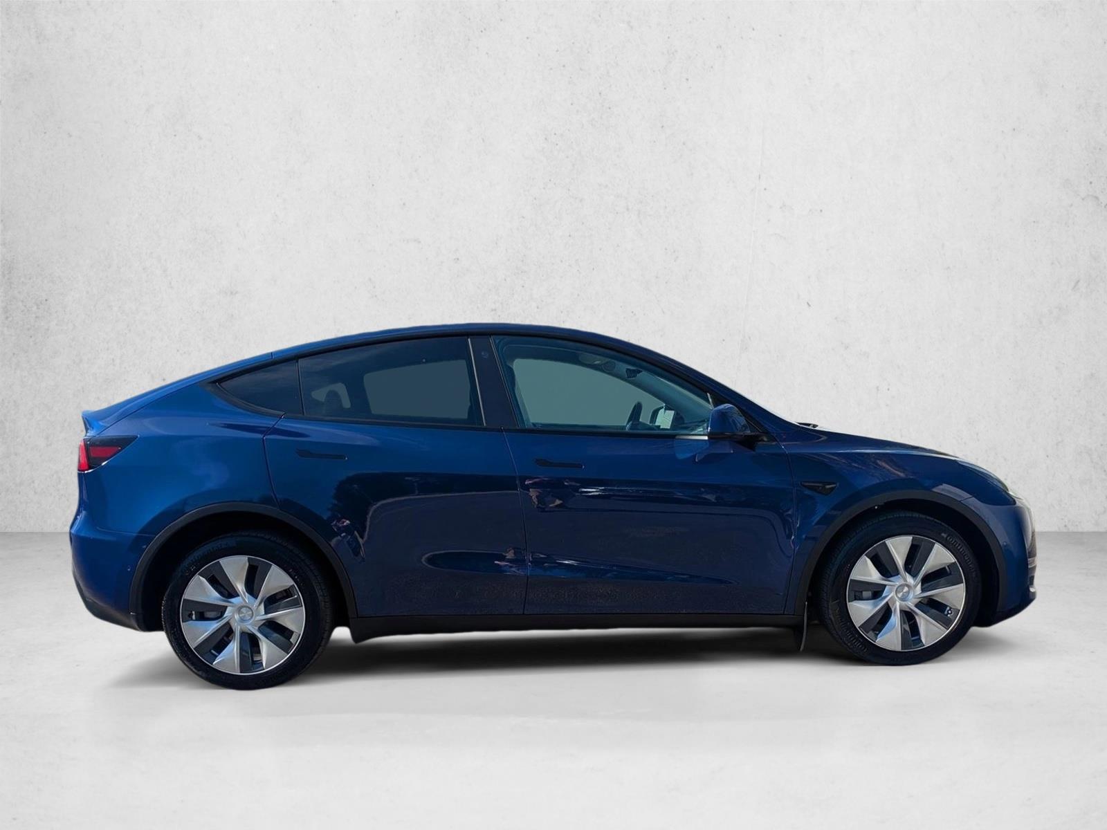 2022 Tesla Model Y Long Range photo 4