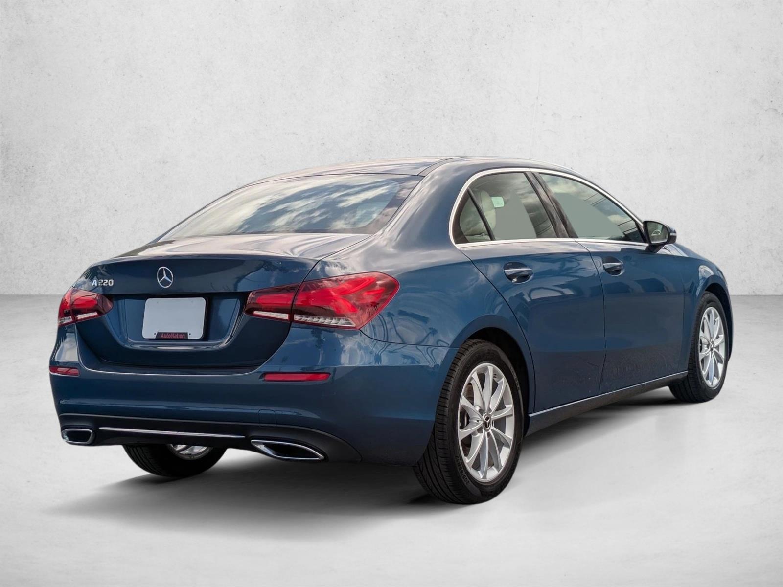 2021 Mercedes Benz A 220 photo 3