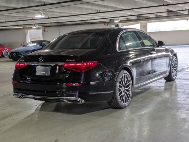 2025 Mercedes Benz S 580 4MATIC photo 2