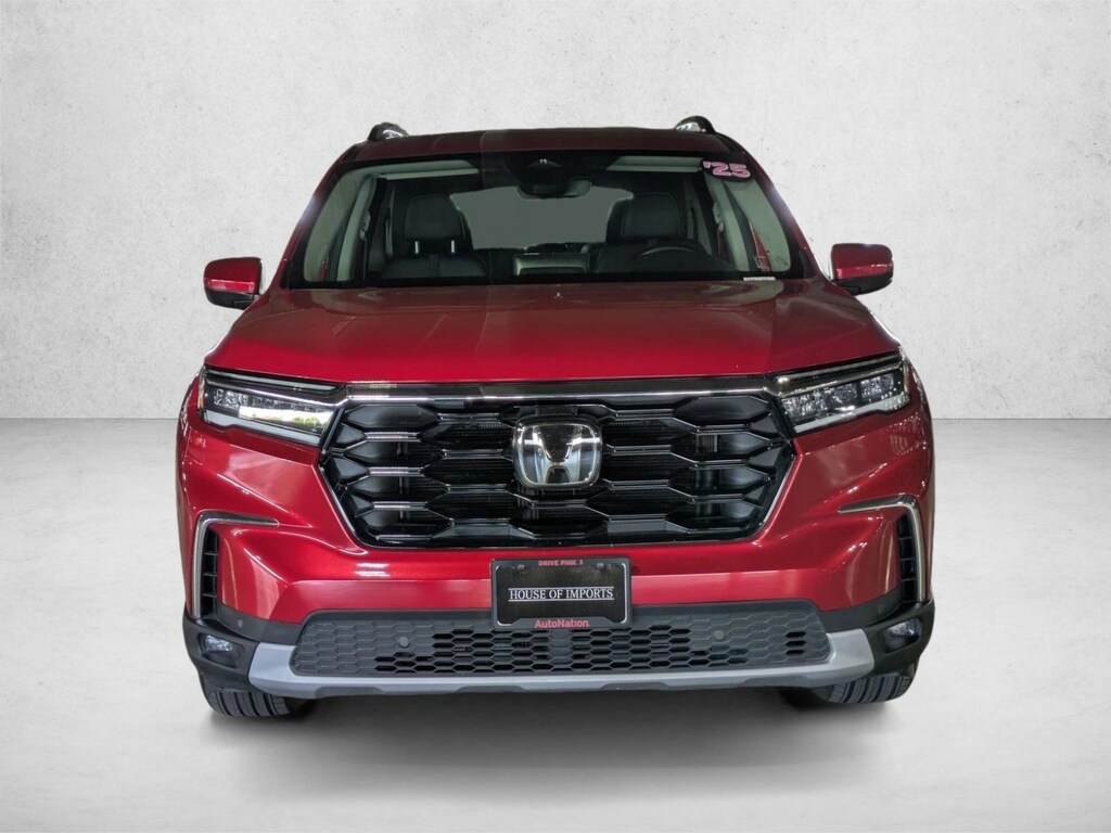 Used 2025 Honda Pilot Touring SUV