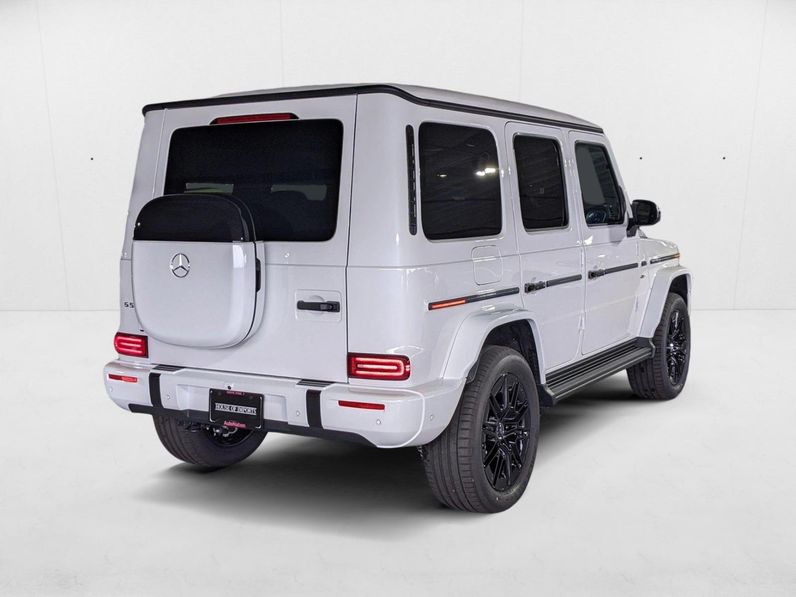 2025 Mercedes Benz G photo 2