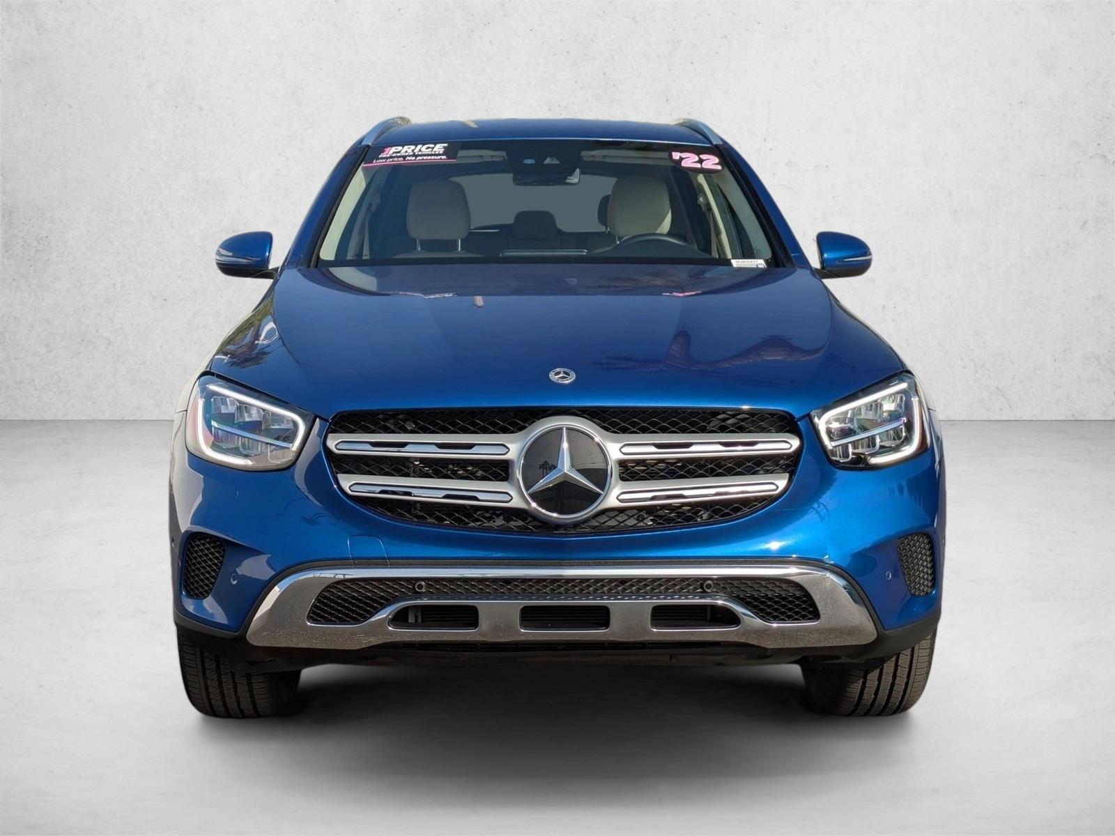 2022 Mercedes Benz GLC 300 photo 2
