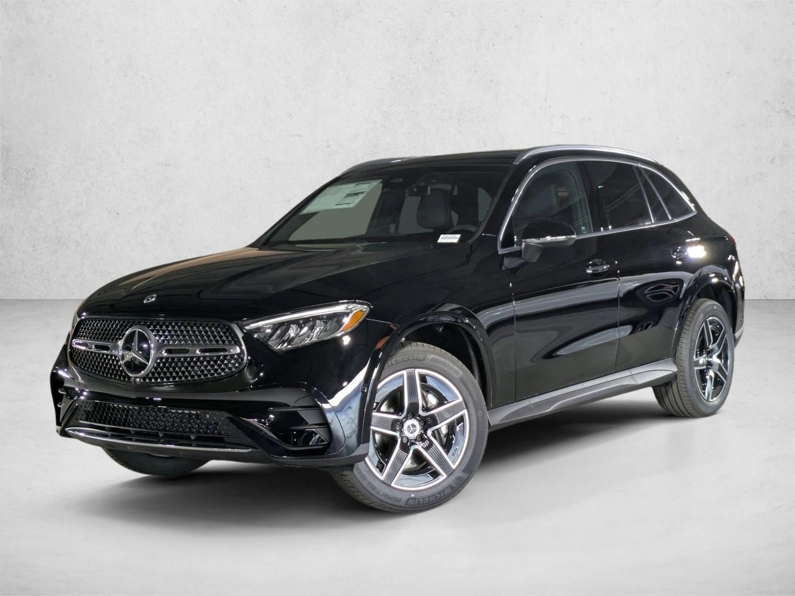 2026 Mercedes-Benz GLC GLC 300's photo