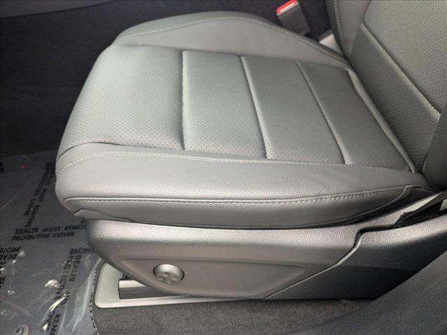 2025 Mercedes Benz GLE 350 4MATIC photo 4