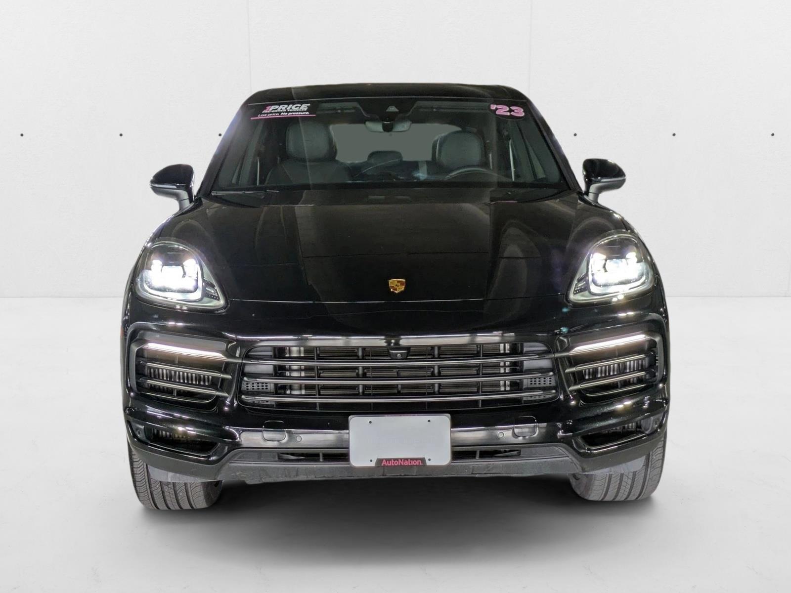 2023 Porsche Cayenne Platinum Edition photo 2