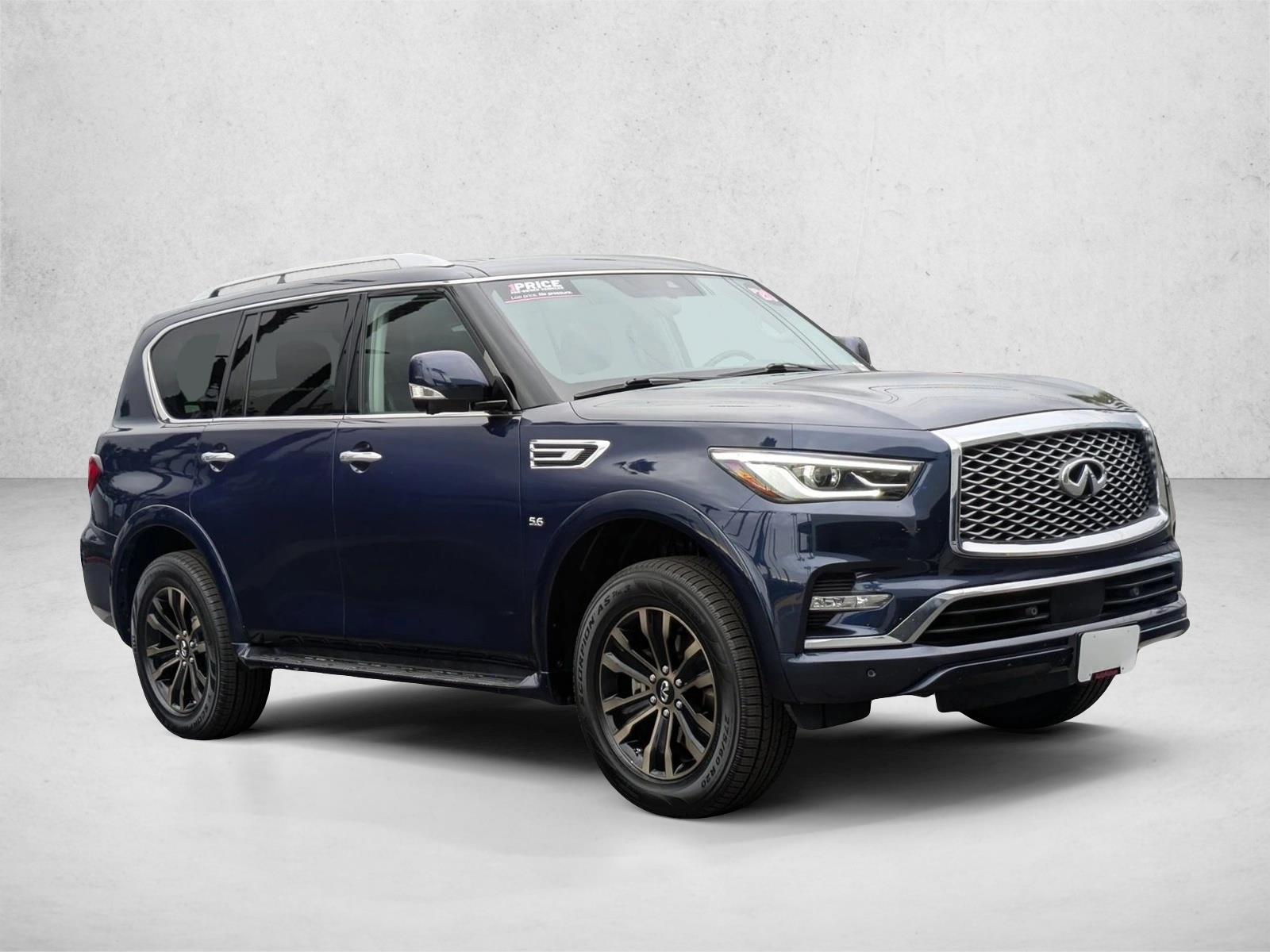 2020 Infiniti QX80 Luxe photo 3