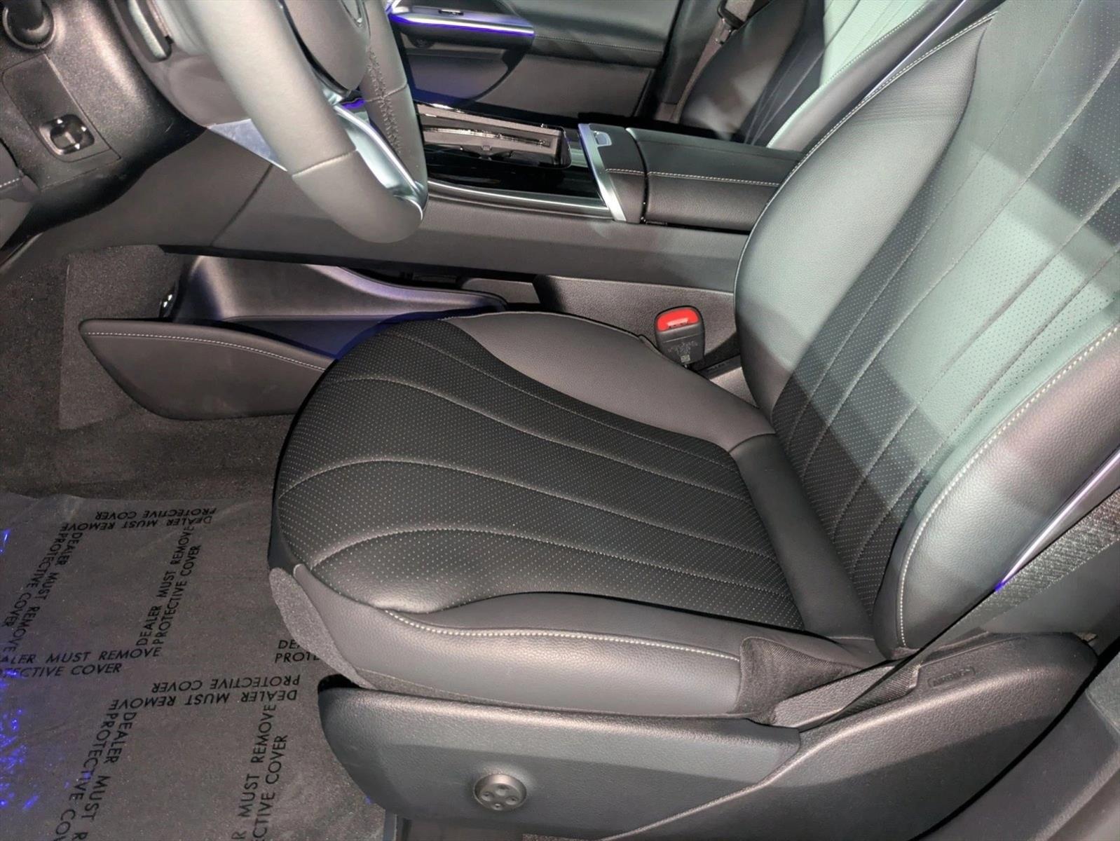 2026 Mercedes Benz EQE Sedan 4MATIC photo 4